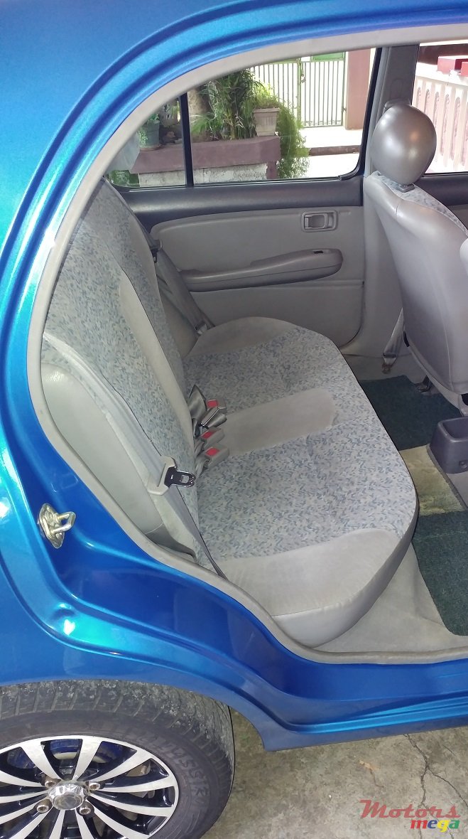 1998' Nissan March photo #6