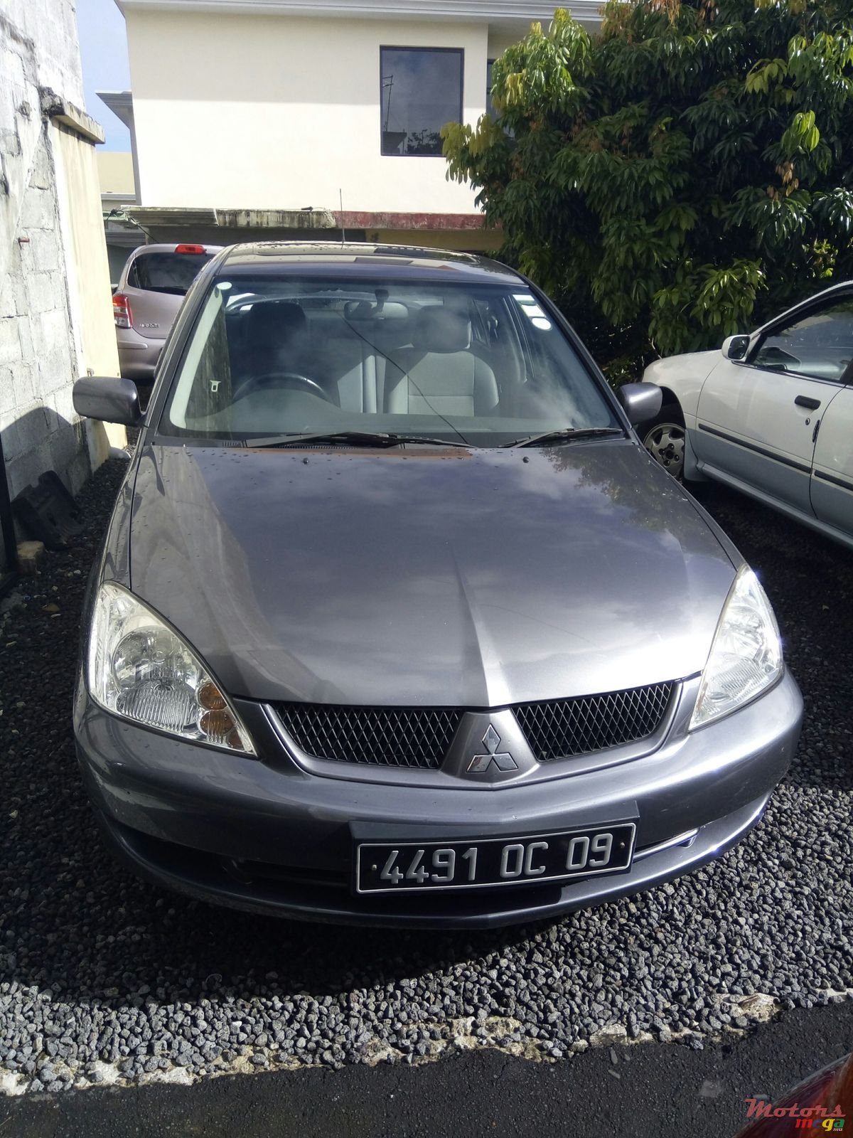 2009' Mitsubishi Lancer photo #1