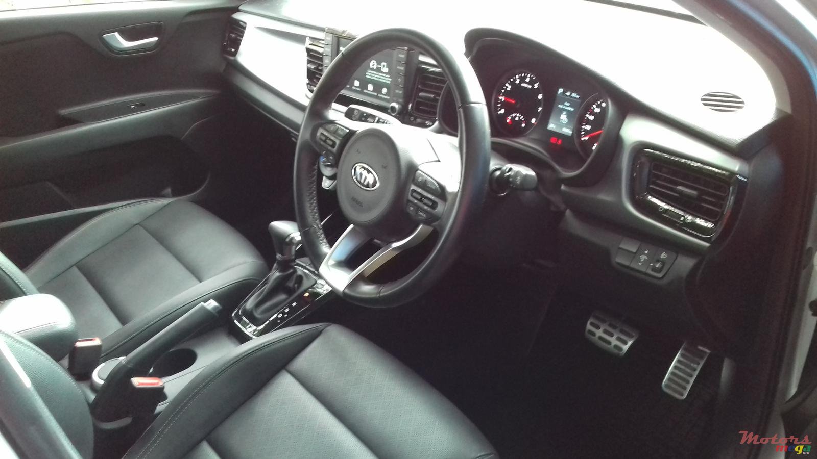 2021' Kia Rio New photo #3