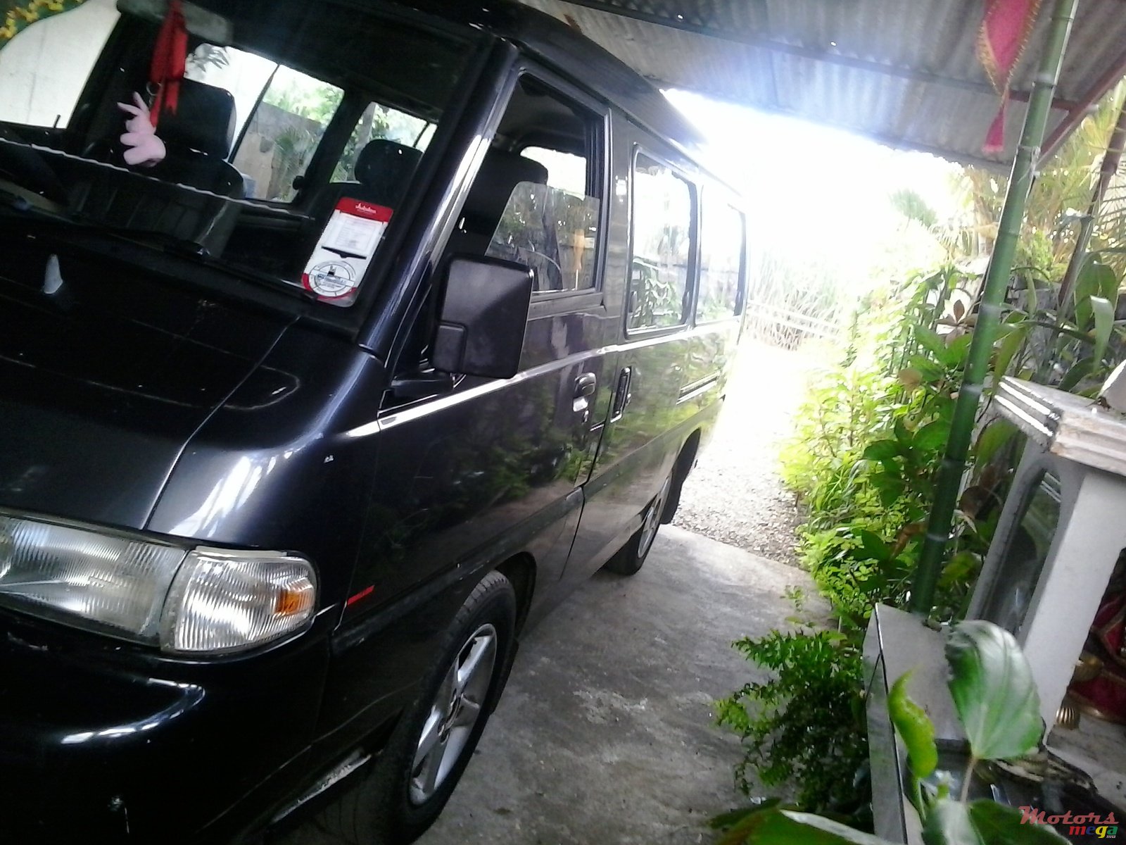 2000' Hyundai photo #2