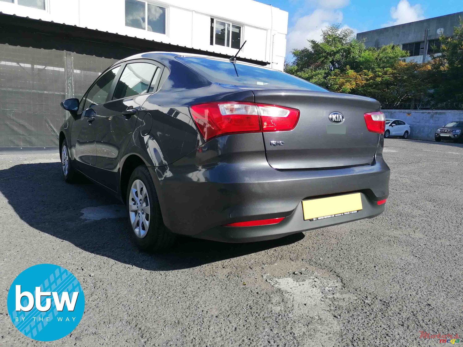 2017' Kia Rio Sedan photo #2