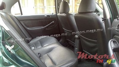 2000' Honda photo #6