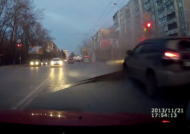 In Russia, Road Crashes Into You!