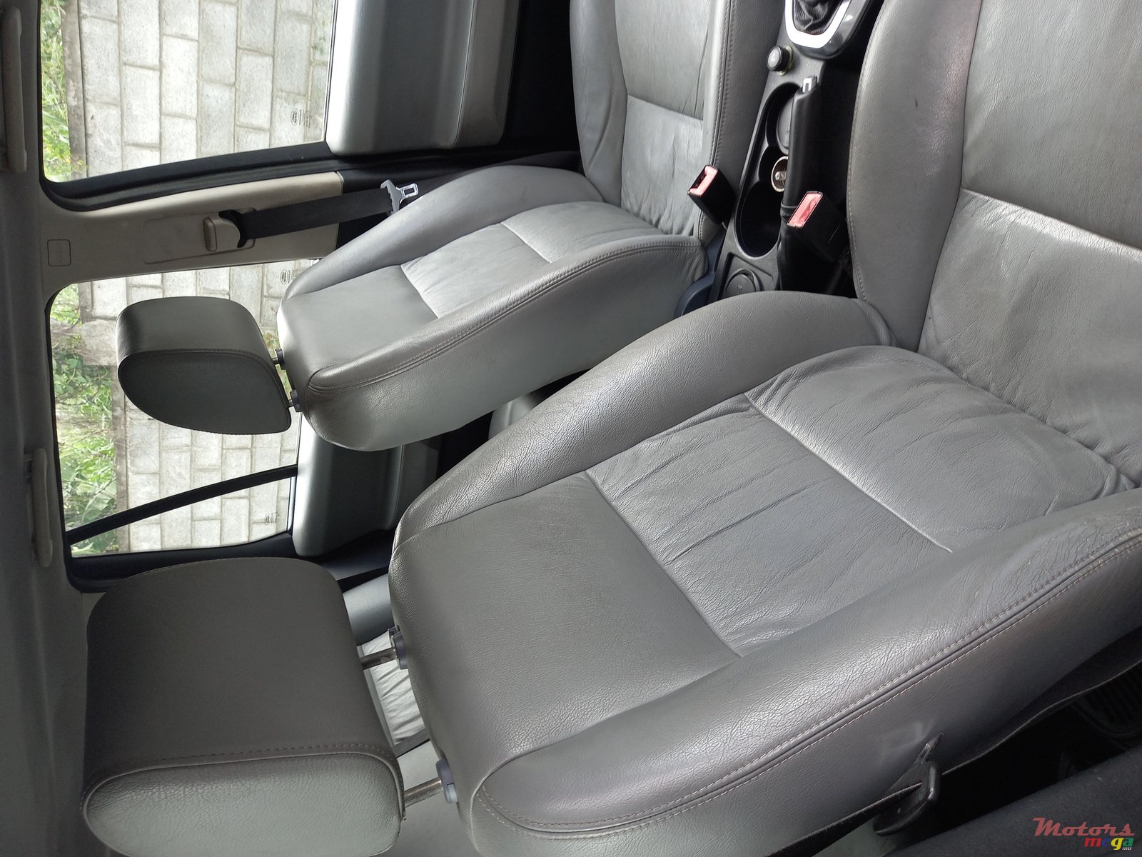 2008' Land Rover Freelander photo #6