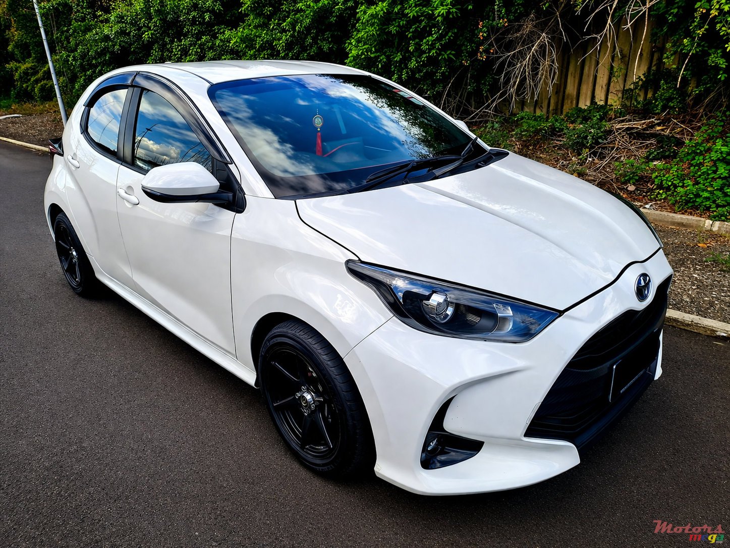 2021' Toyota Yaris photo #1