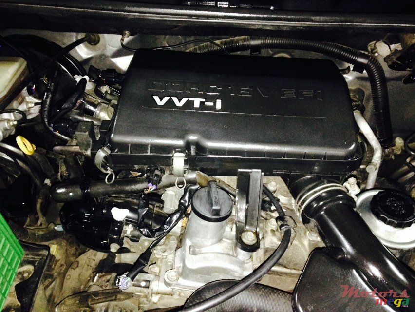 2011' Toyota Avanza photo #3