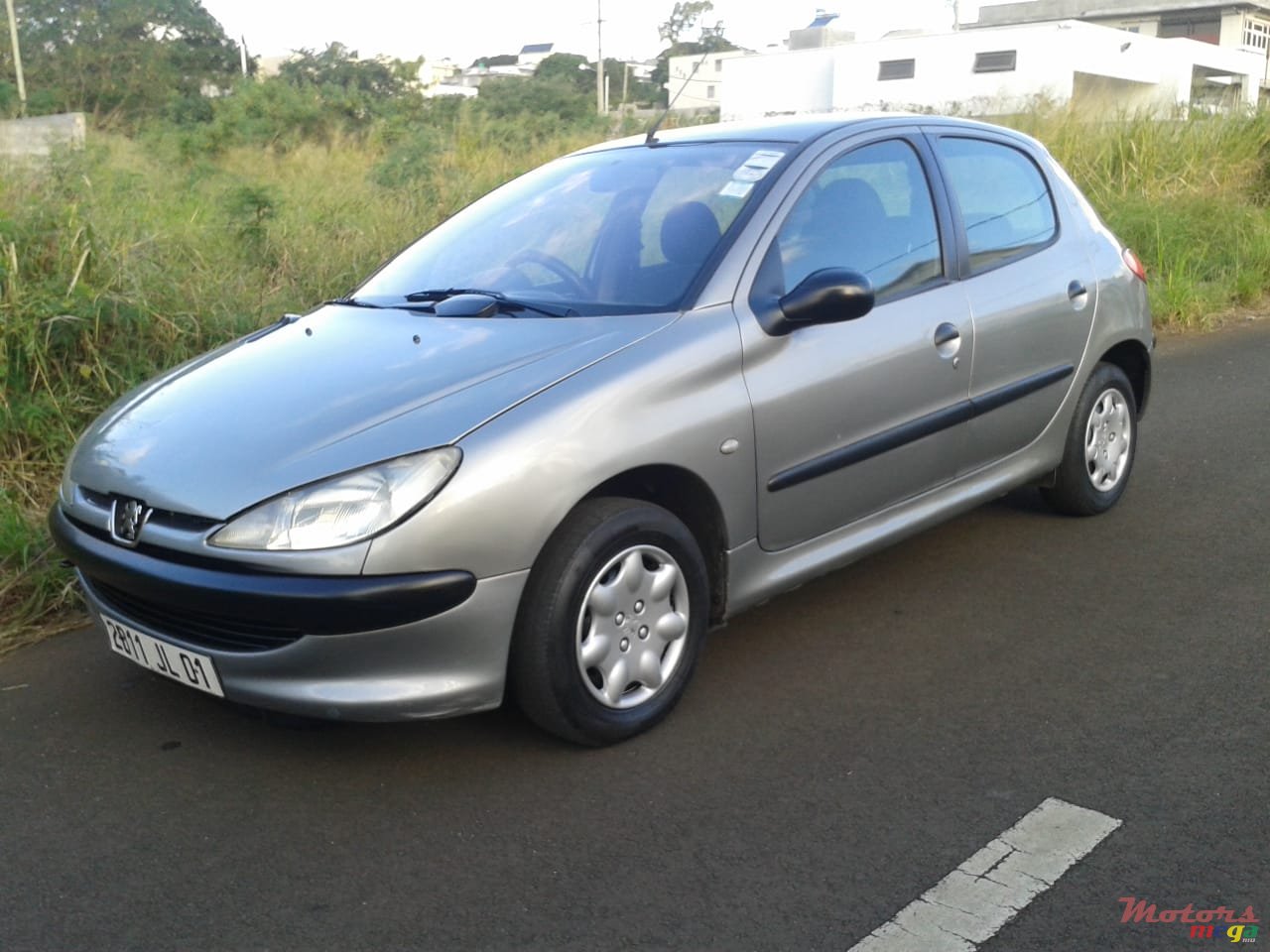 2001' Peugeot 206 1.1 Hatchback photo #6