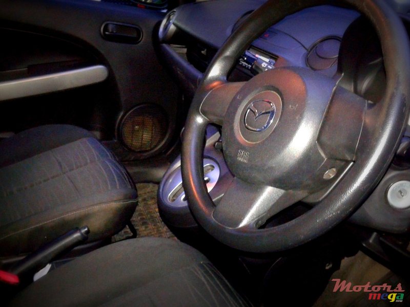 2008' Mazda 2 turbo sport  photo #2