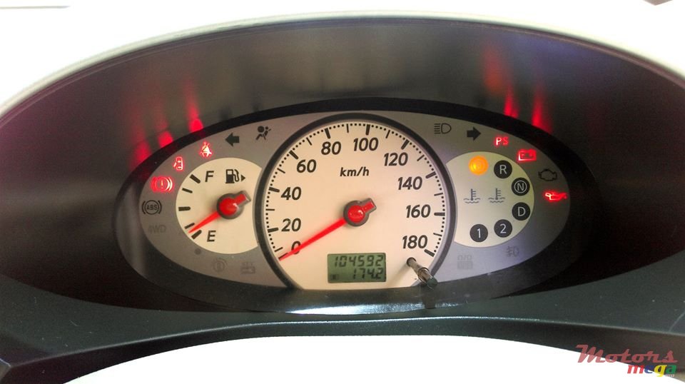 2006' Nissan photo #4