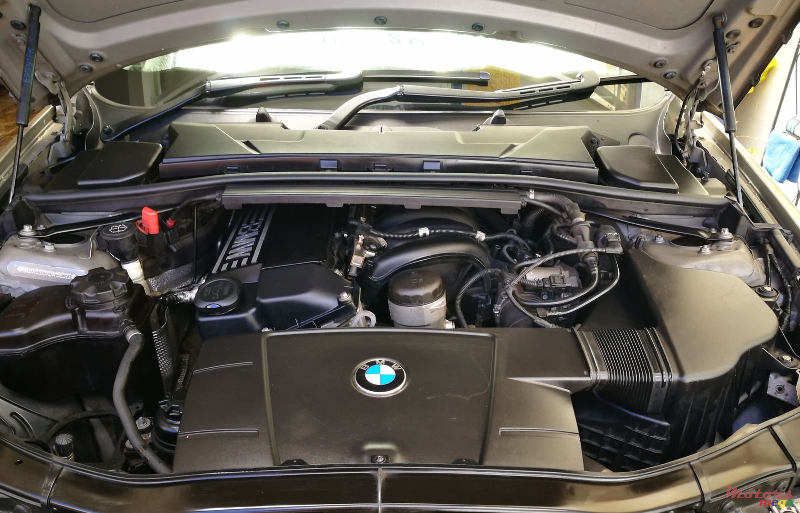 2008' BMW 3 Series photo #4