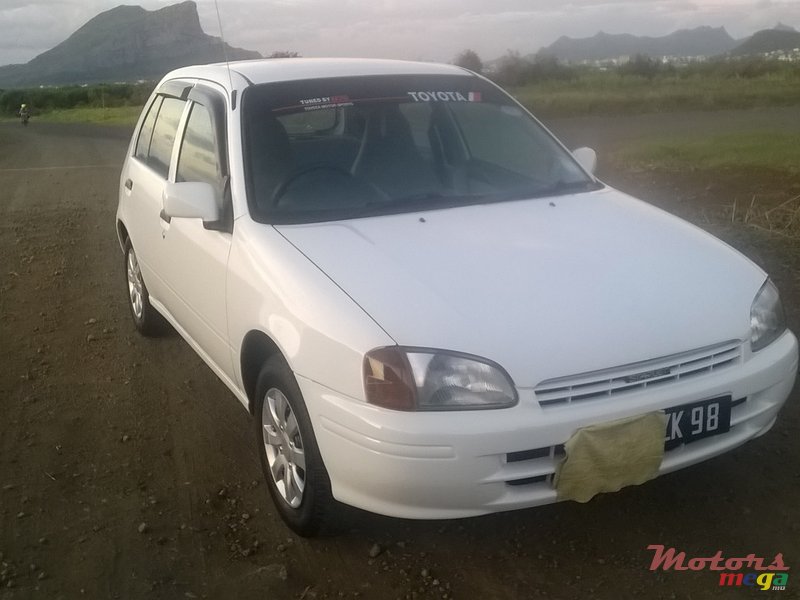 1998' Toyota Starlet photo #1