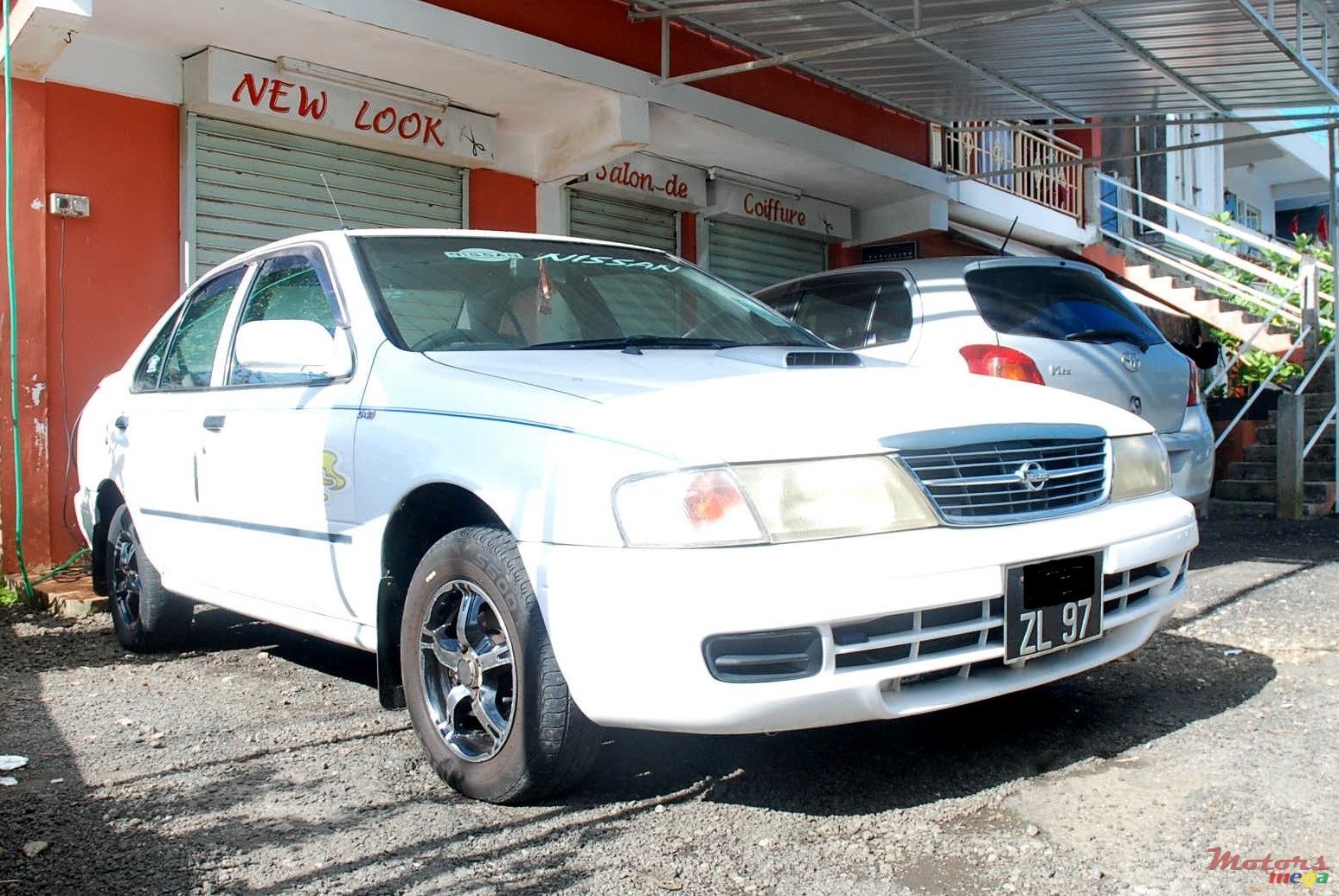 1997' Nissan Sunny photo #2