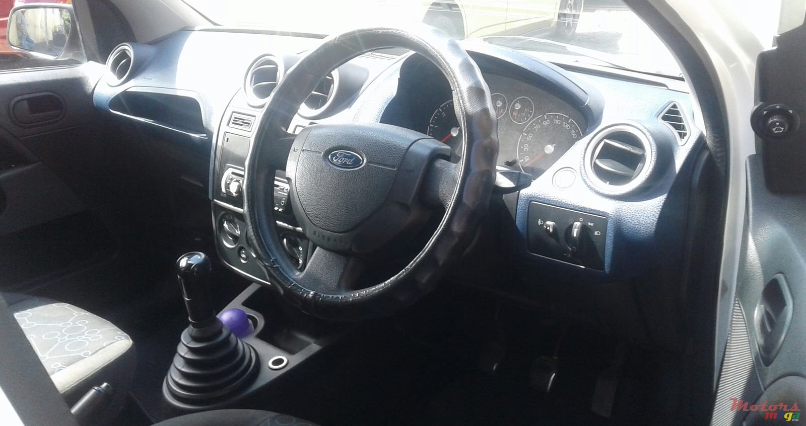 2007' Ford Fiesta photo #3