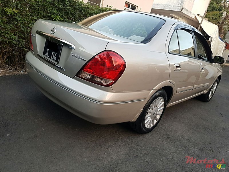 2004' Nissan Sunny Full option photo #4