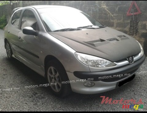 2005' Peugeot photo #1