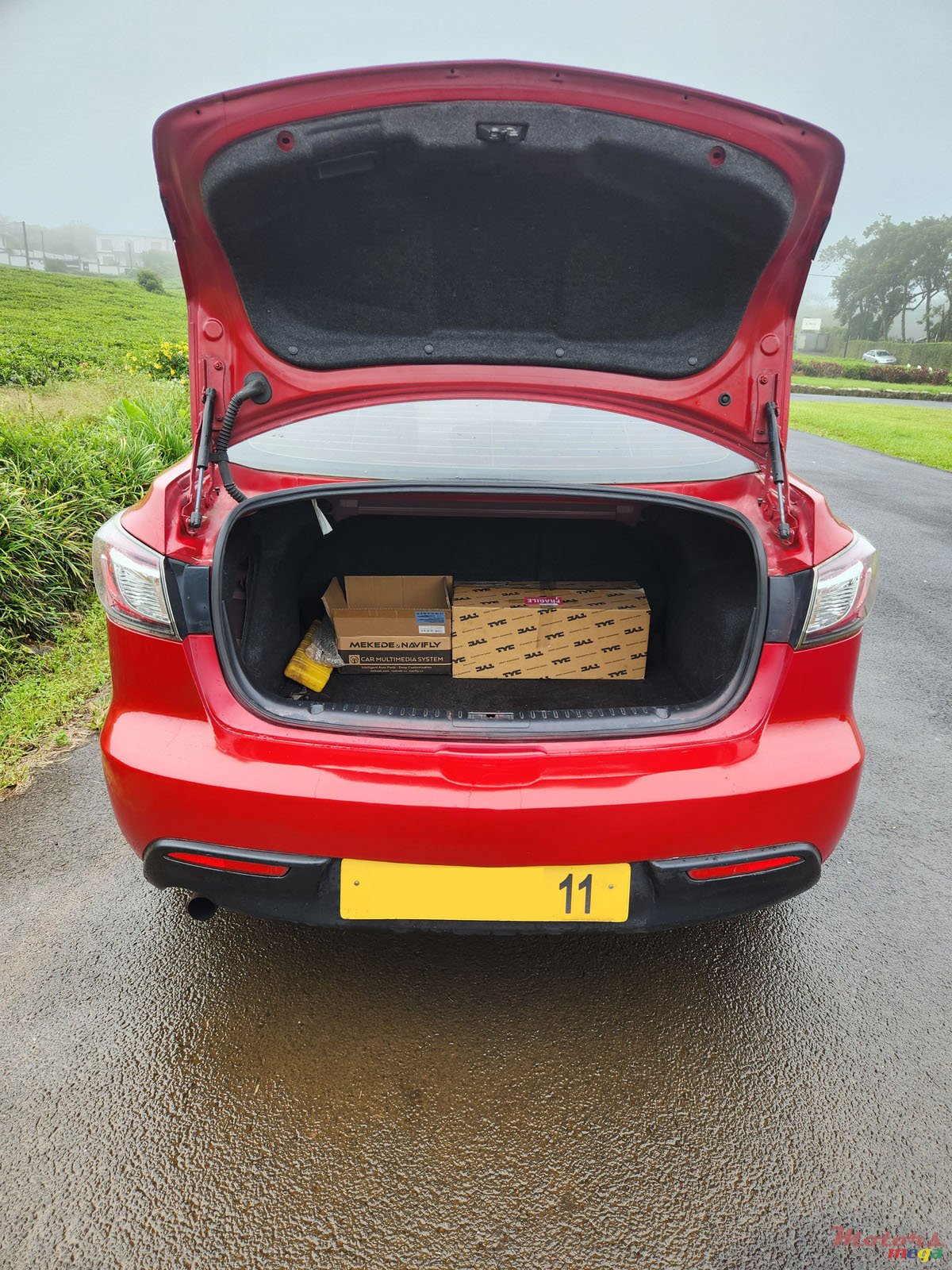 2011' Mazda 3 photo #3