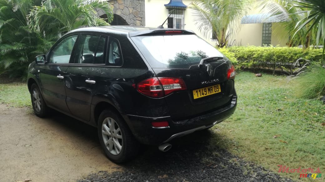 2009' Renault Koleos 2.5l essence photo #2
