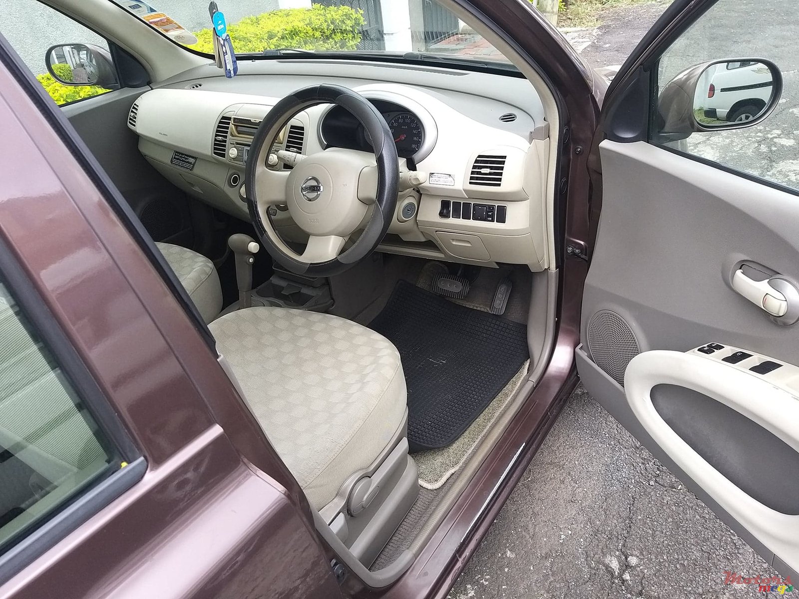 2005' Nissan March Ak12 photo #2