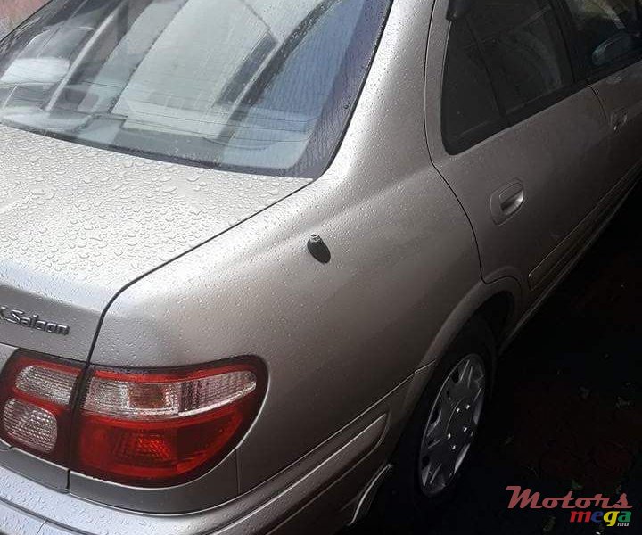 2003' Nissan Sunny photo #1