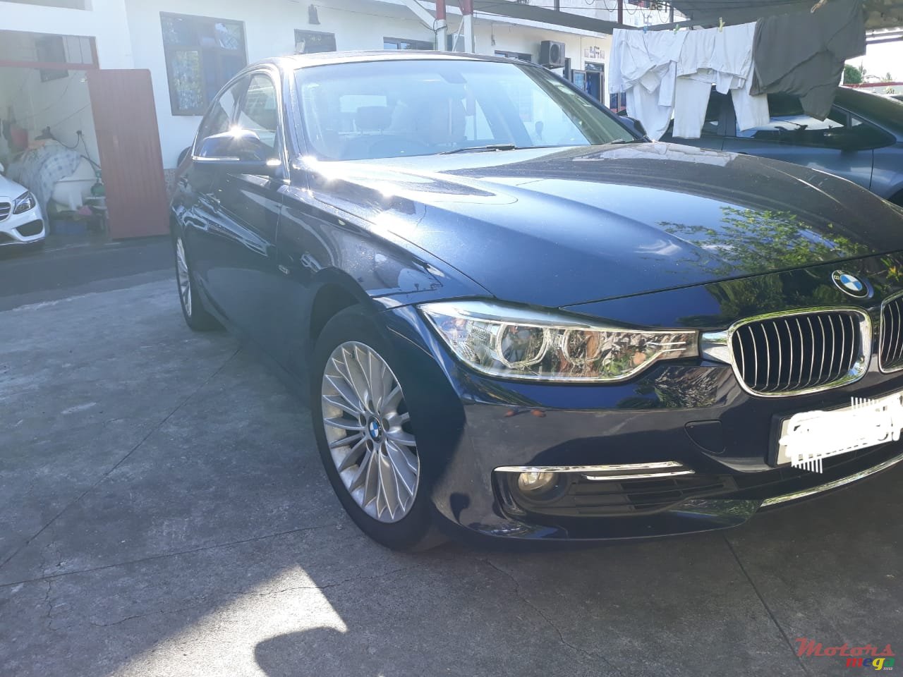 2012' BMW 320 Manual photo #2