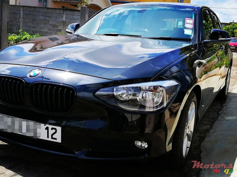 2012' BMW 1 Series Coupe photo #3