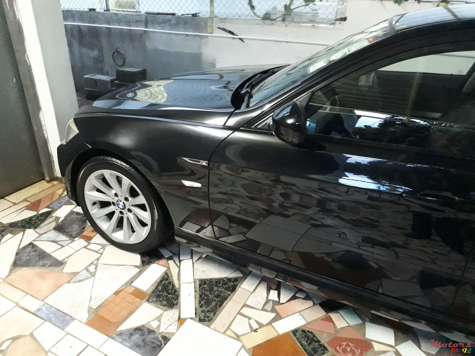 2008' BMW 3 Series Sedan photo #3