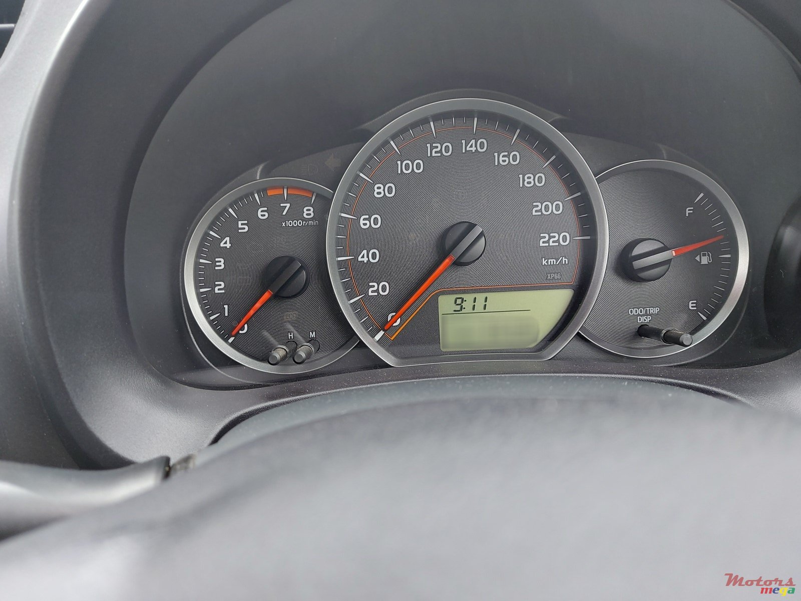 2013' Toyota Yaris photo #3