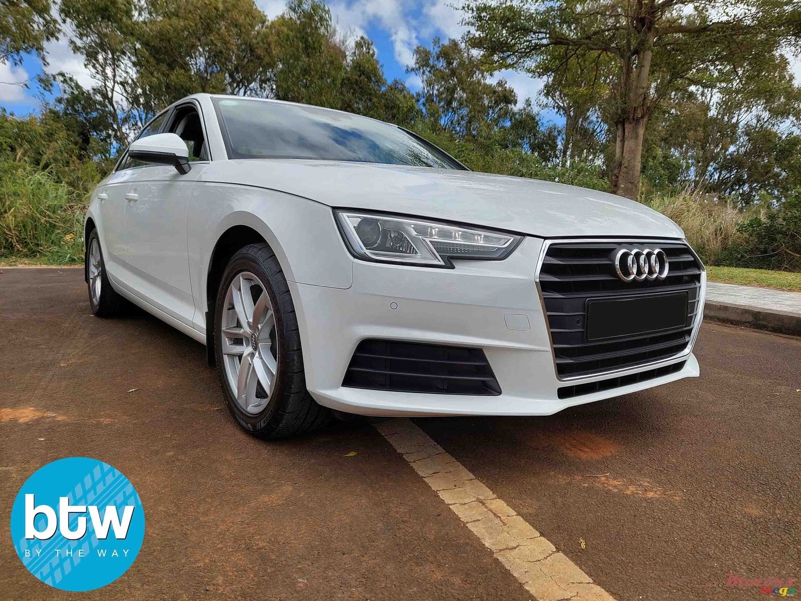 2018' Audi A4 photo #1