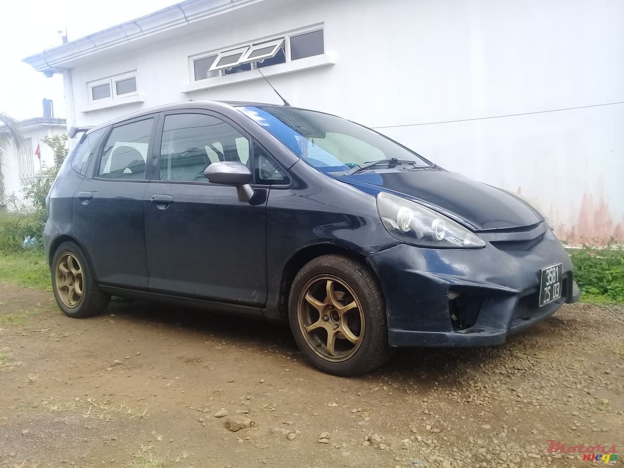 2003' Honda Jazz sport photo #2