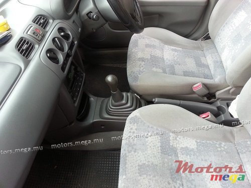 1999' Nissan k 11 photo #3