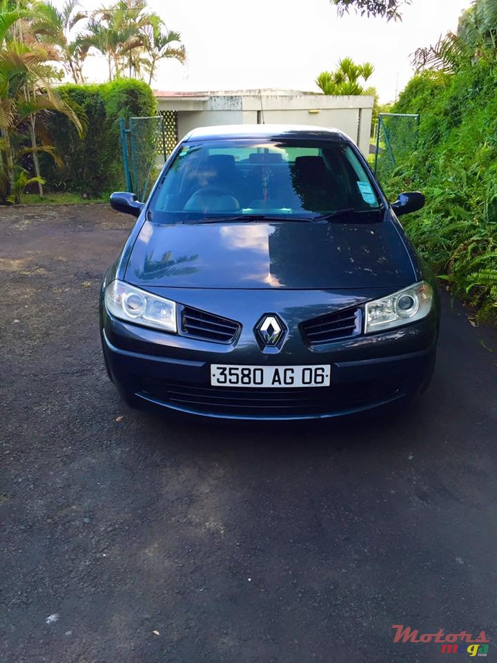 2006' Renault Megane photo #4