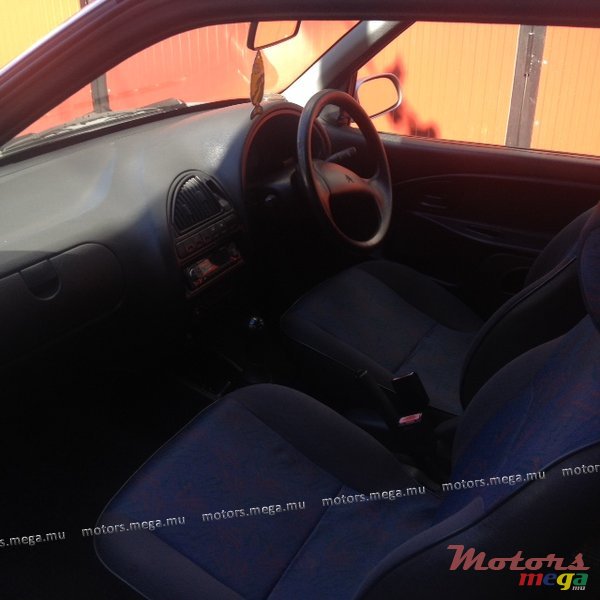 1999' Citroen Saxo photo #3