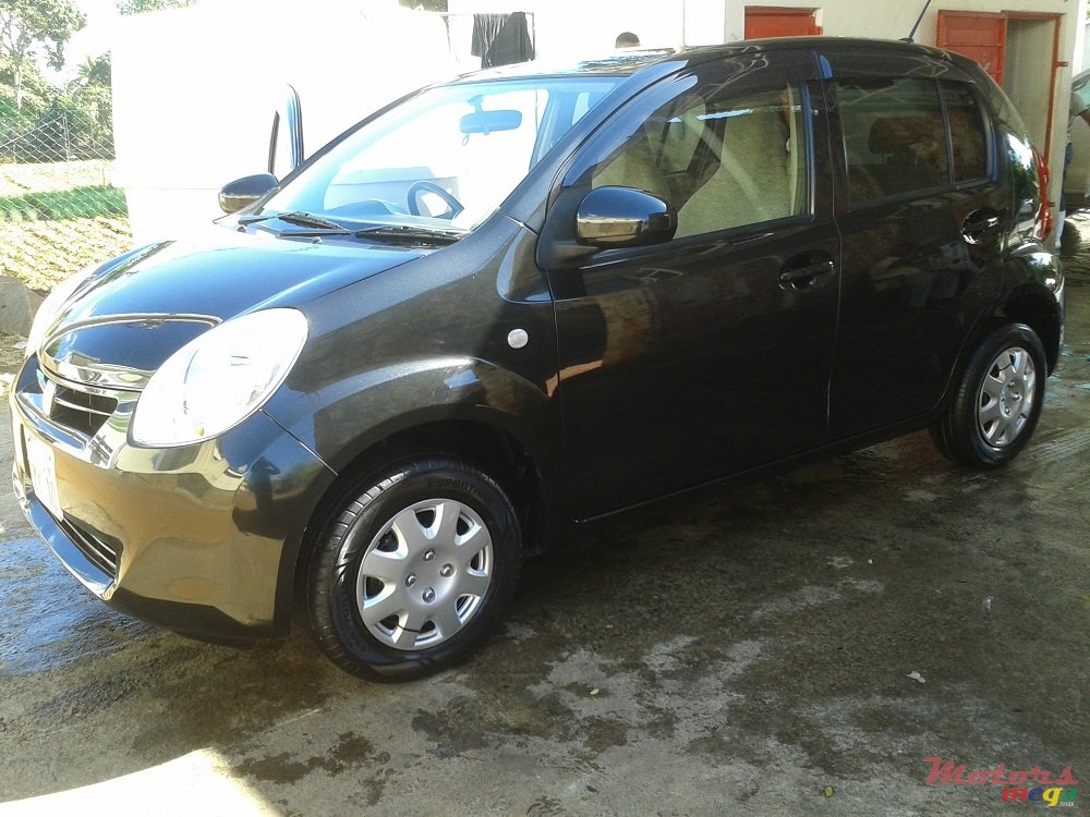 2010' Toyota Passo photo #2