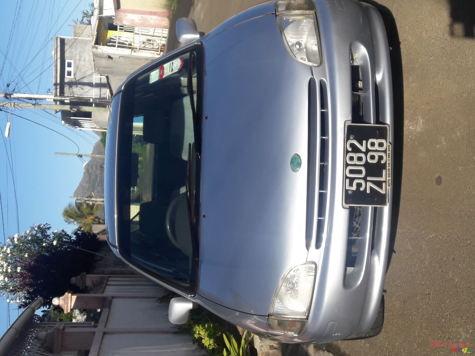 1998' Toyota Starlet photo #1