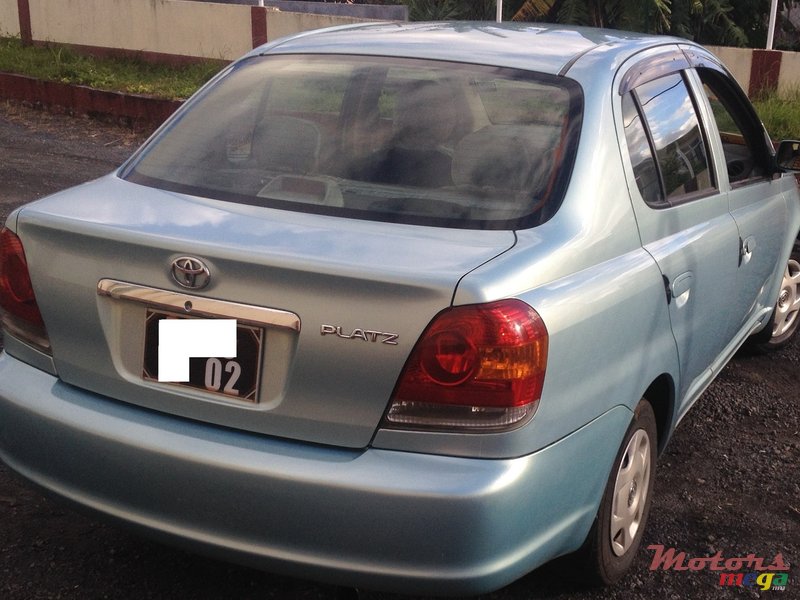 2002' Toyota Platz photo #6