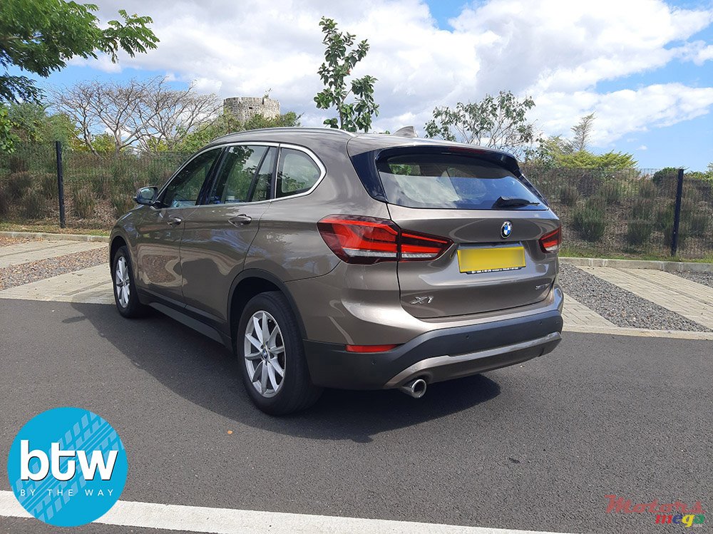 2020' BMW X1 sDrive 18i photo #3