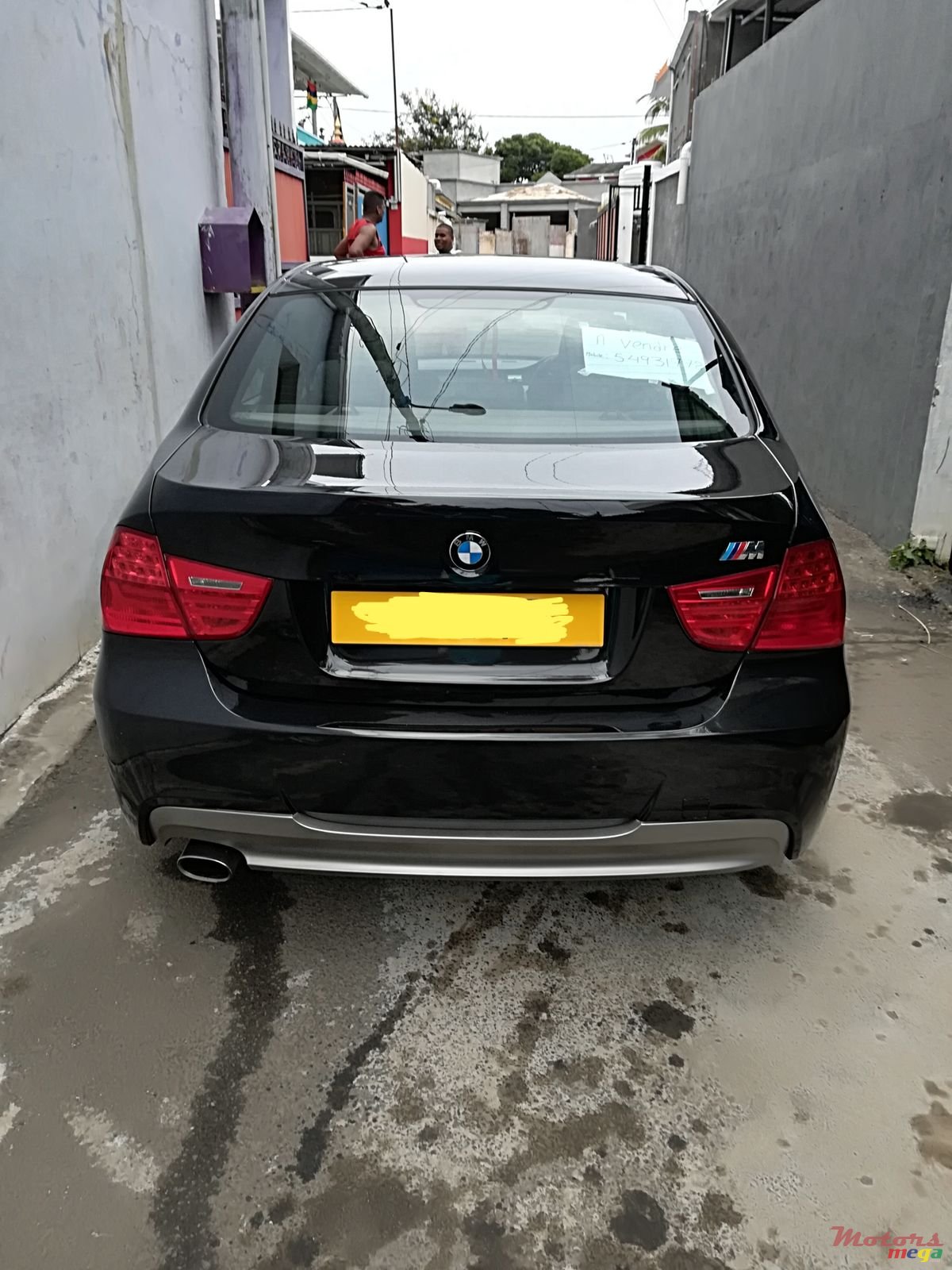 2009' BMW 318 photo #1