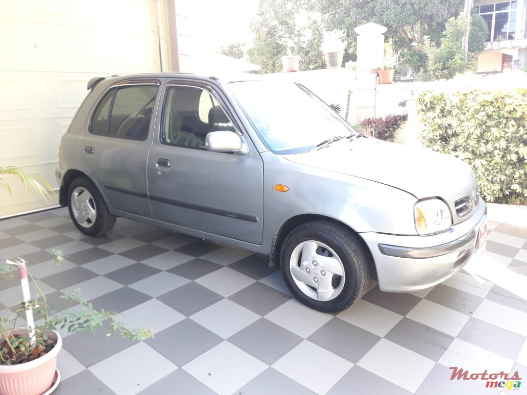 2000' Nissan March photo #2