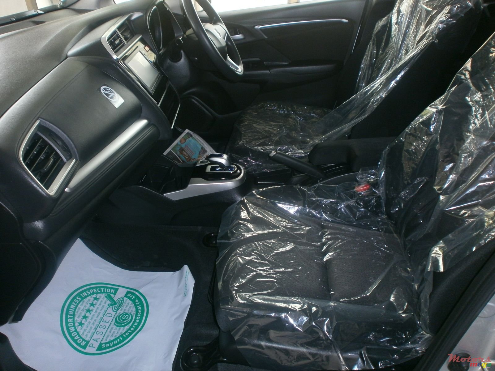 2017' Honda Fit Hybrid photo #2