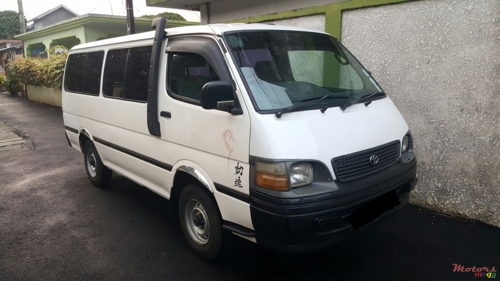 2000' Toyota HiAce photo #1