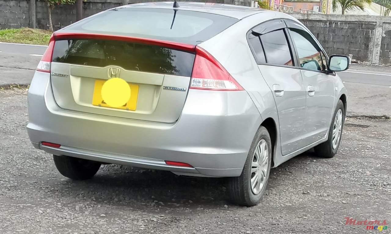 2010' Honda Insight photo #6