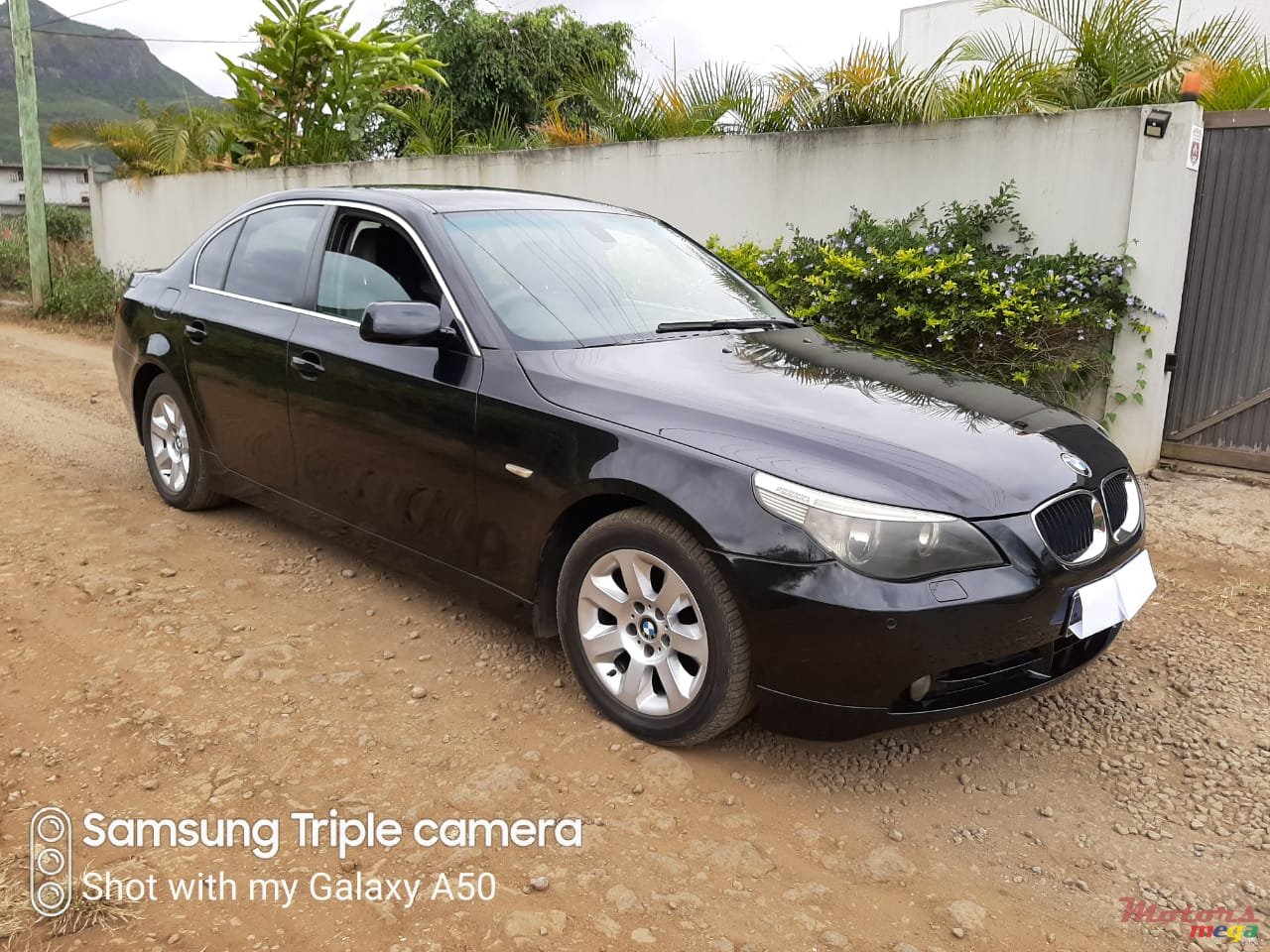 2004' BMW 525 525d photo #4