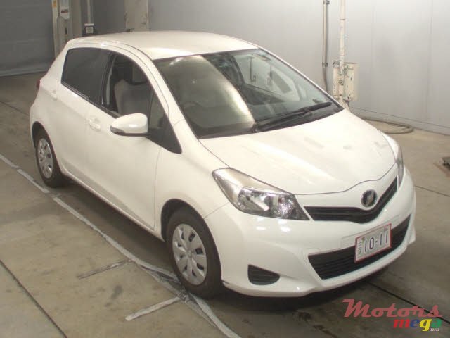 2012' Toyota Vitz photo #1