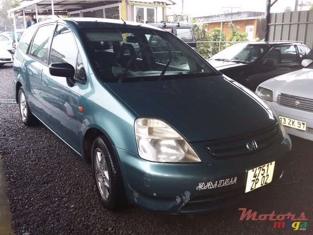 2002' Honda Stream photo #2