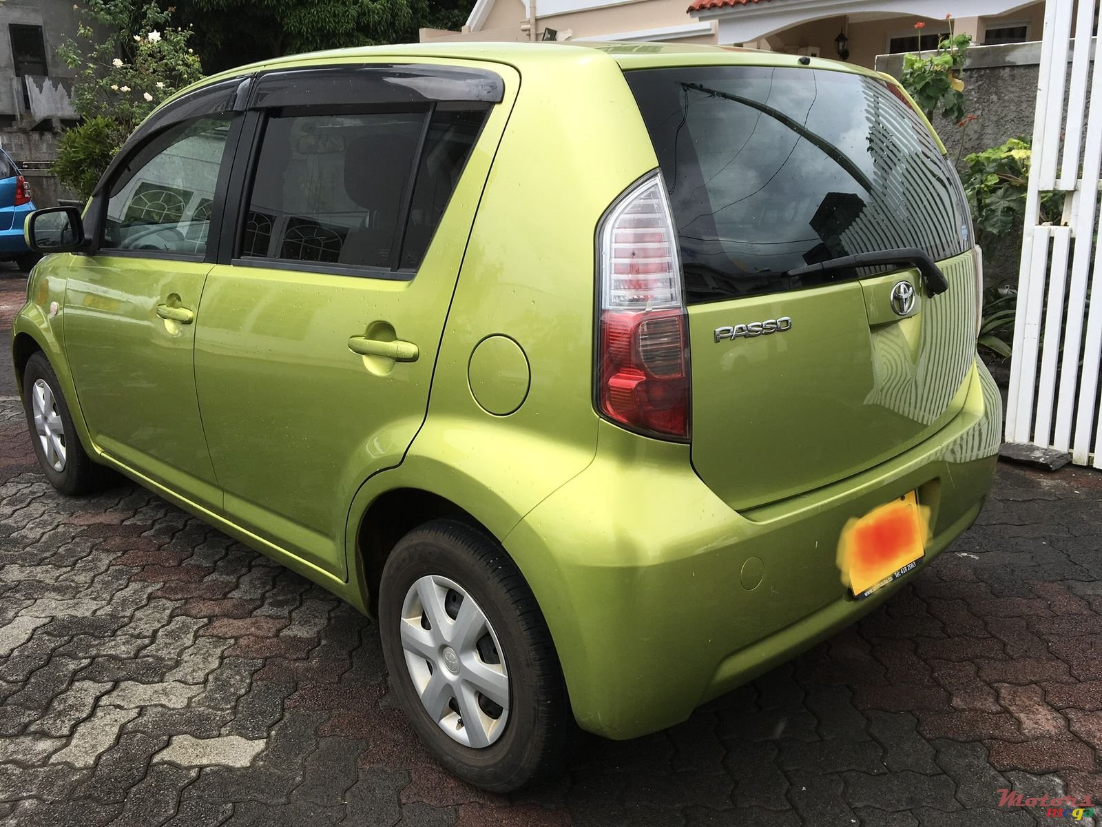 2010' Toyota photo #6