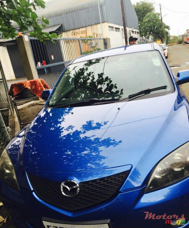 2004' Mazda photo #1