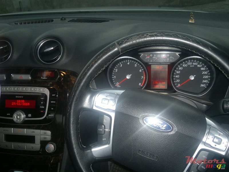 2011' Ford Mondeo photo #5