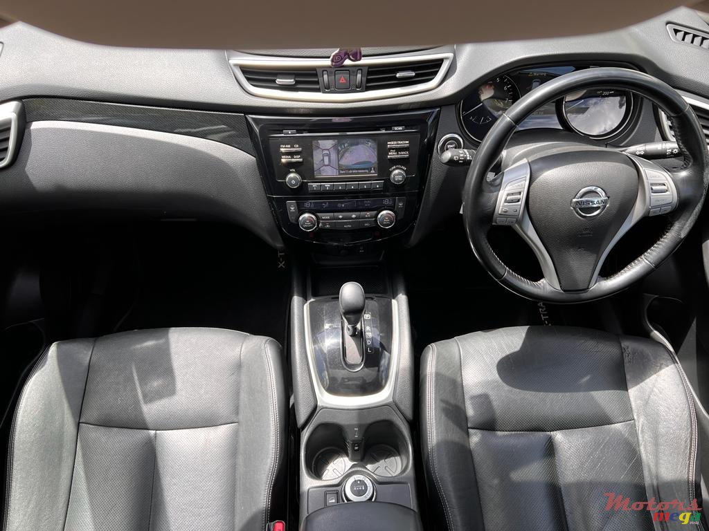 2015' Nissan X-Trail photo #4