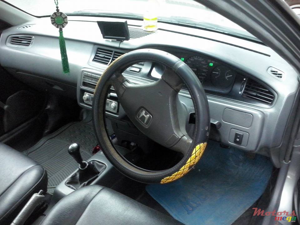 1993' Honda Civic a vendre HONDA CIVIC,year 93,a photo #3