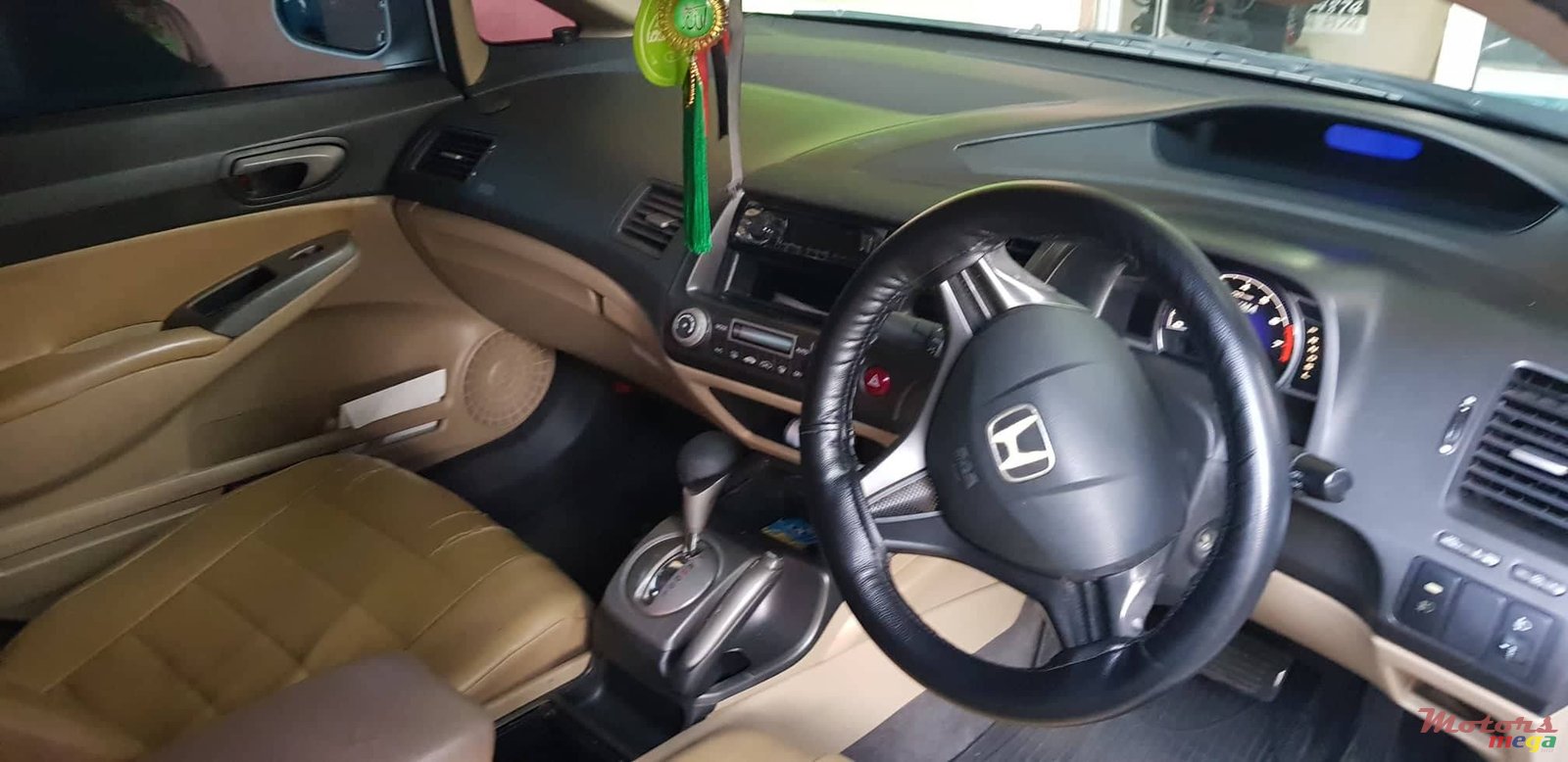 2008' Honda Civic Hybrid photo #4